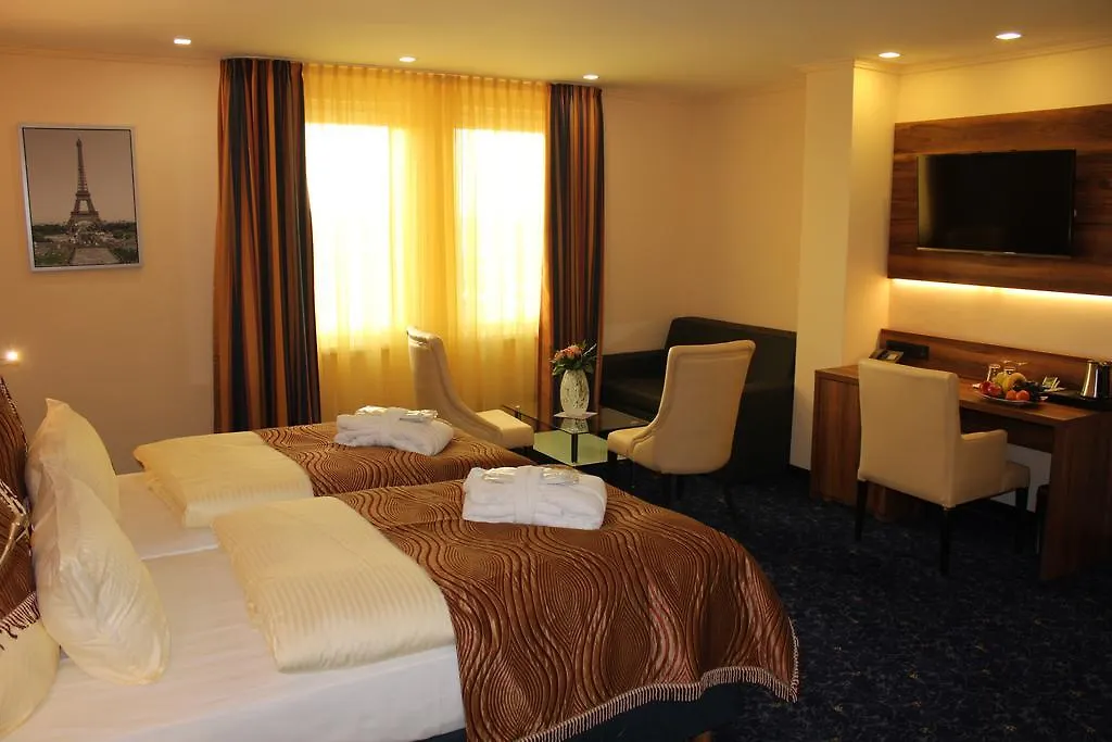 ****  Grand Hotel Empire Frankfurt am Main Germany